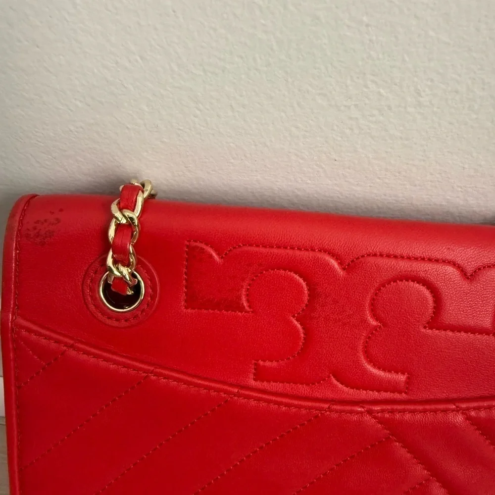Tory Burch Bag Alexa Convertible Quilted Gold Chain in Red Leather